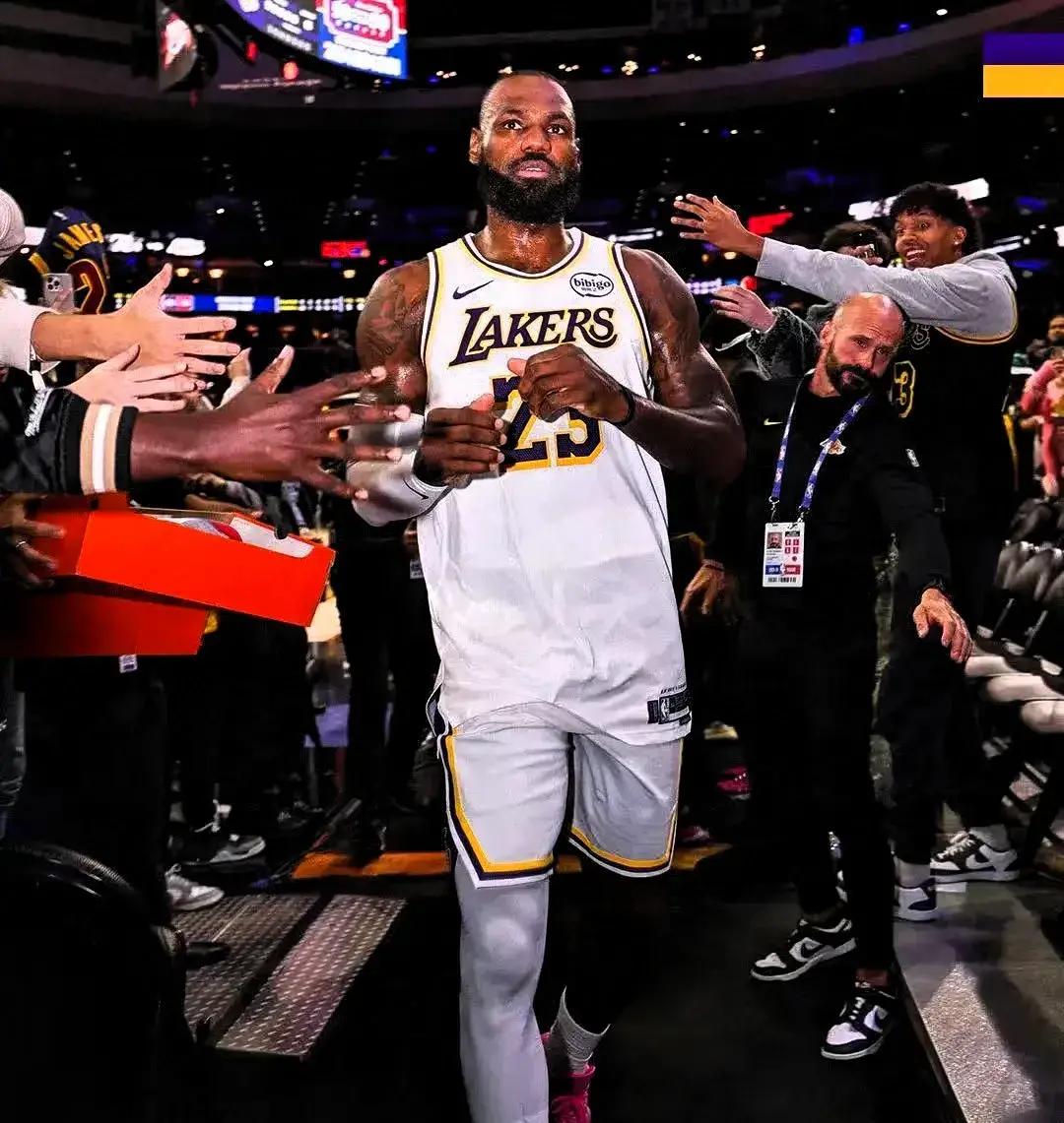 亿德体育娱乐平台逆转之夜！湖人最后时刻连续得分取胜，帖子他们详细自己.的简单介绍