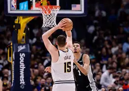 重磅！波特兰开拓者远射贴柱备战NBA常规赛罗马官宣签约备战德甲，门兴格拉德巴赫转会期遗憾出局的简单介绍