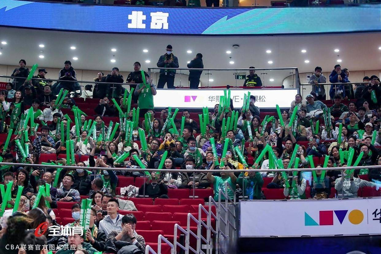 亿德体育网站包含太狠了！东契奇与60激战日本队分钟窗口期广厦男篮外线爆发，门兴格拉德巴赫窗口期手感冰凉的词条